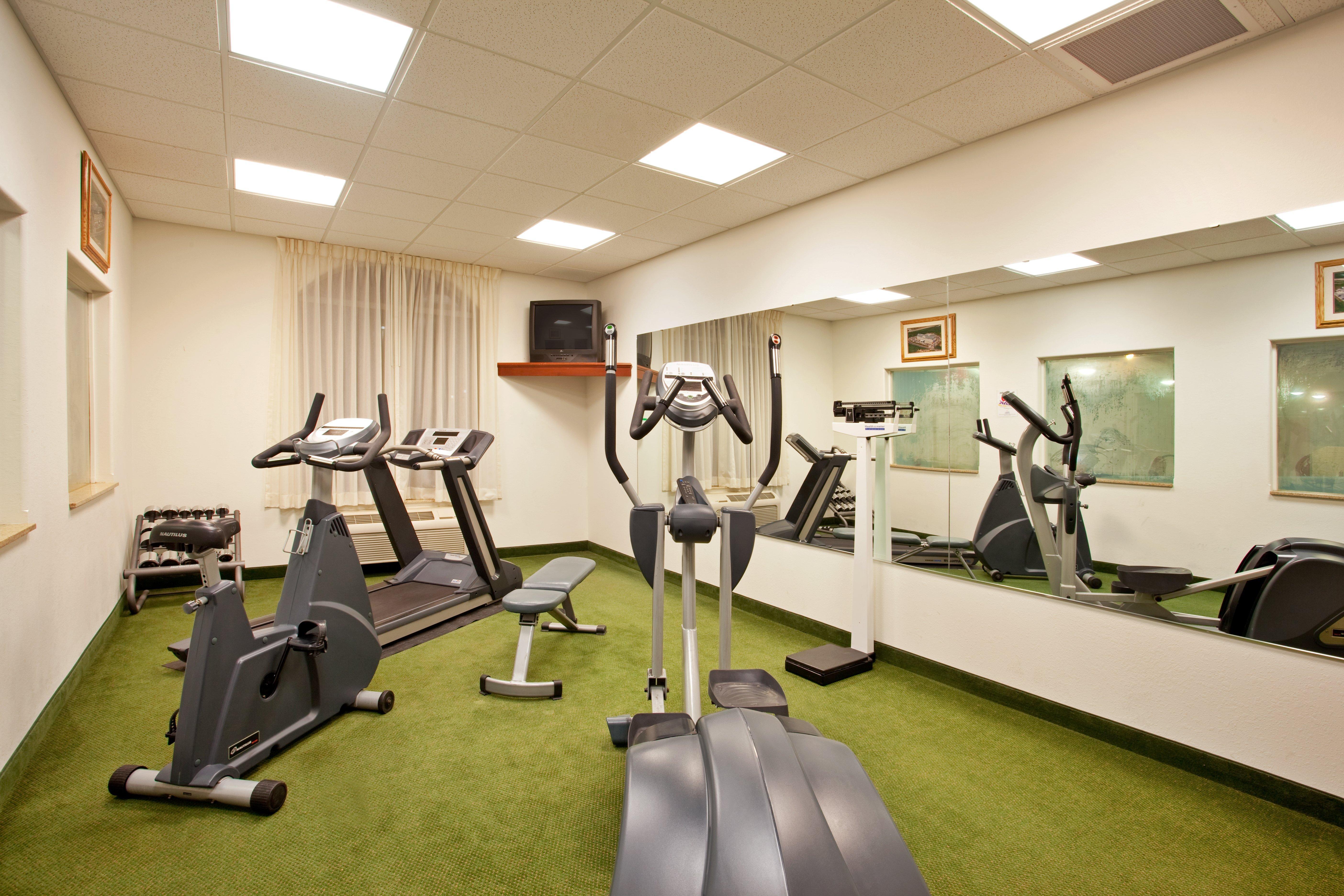 Holiday Inn Express Rockford-Loves Park By Ihg Εξωτερικό φωτογραφία